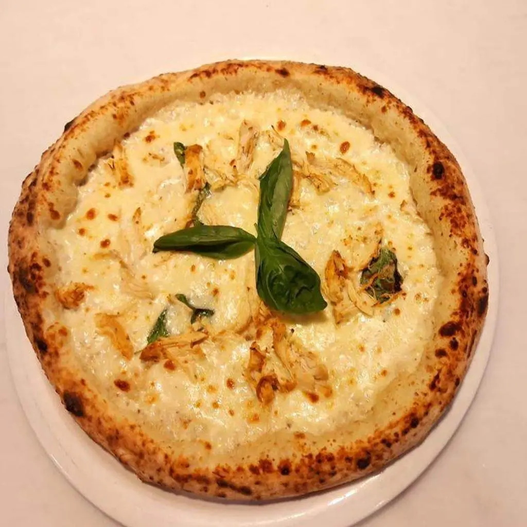 Alfredo Pizza